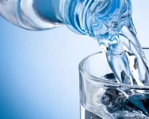 8 способів очистити воду в домашніх умовах