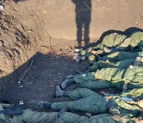 В селі під Харковом виявлено братську могилу окупантів