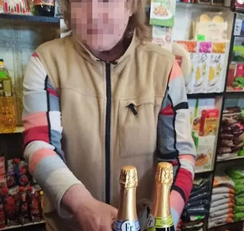 У Змієві виявили магазини, які незаконно продавали сигарети та спиртне