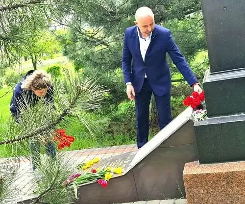 У Слобожанському відбулись урочисті заходи з нагоди Дня Перемоги над нацизмом у другій світовій війні