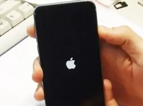 Що робити, якщо iPhone завис? 3 способи виправити глючний смартфон