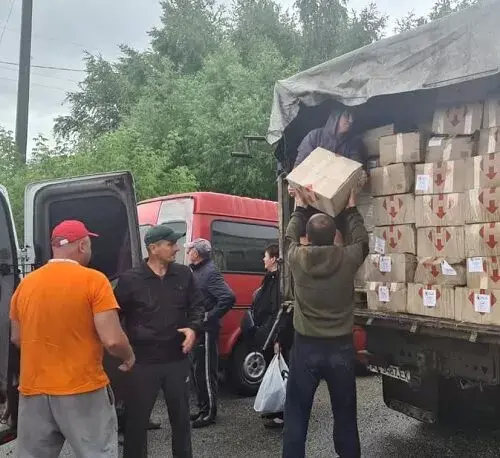 Печенежской и Слобожанской общинам передана гуманитарная помощь