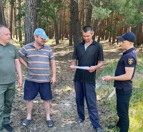 Вогнеборці та лісничі проводять патрулювання в лісових масивах Зміївської громади