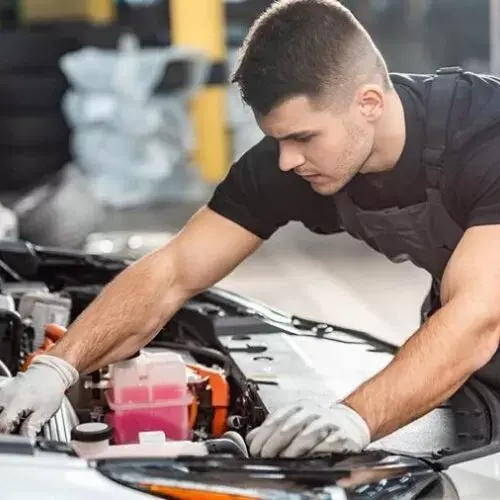 Потужна Audi потребує допомоги: коли варто приїхати на сервіс – найпопулярніші причини