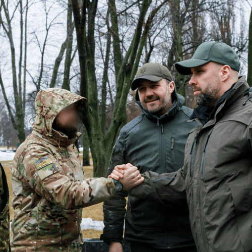 Синєгубов передав харківським прикордонникам автівку і дрон