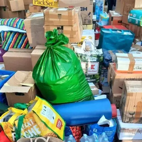 В Змиеве издали более 400 продуктовых наборов