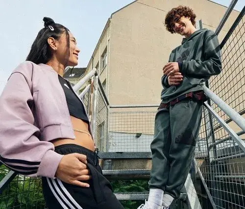 Спортивний магазин adidas відкриває можливості для самовираження!