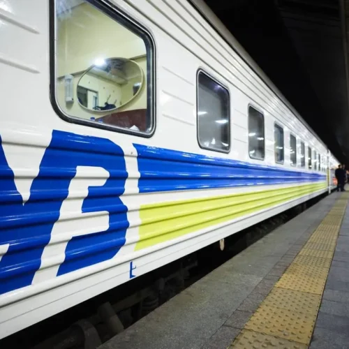 На Харківщині затримуються потяги: «Укрзалізниця» назвала рейси та час відставання