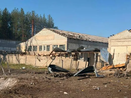 РФ вдарила трьома КАБами по Ізюмській громаді: що відомо про наслідки атаки