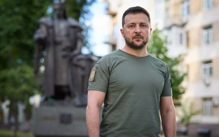 Два рівні повітряних тривог і коротша комендантська година: Зеленський анонсував зміни