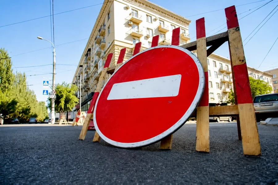 В Изюме 8 сентября перекроют движение на улице Ивана Мазепы: где именно и на сколько