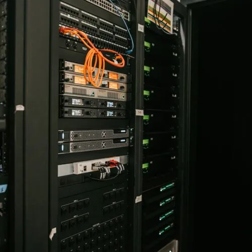 Дешевий VPS: на що дивитися, щоб не переплатити і не прогадати