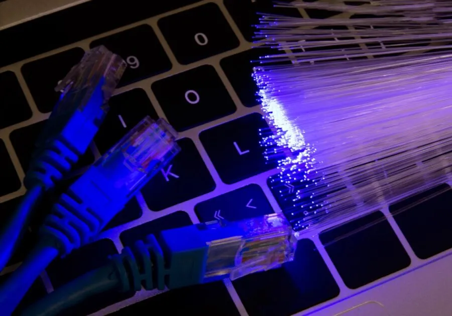 GPON против обычного кабеля: выбор оптоволоконного интернета для бесперебойной удаленной работы
