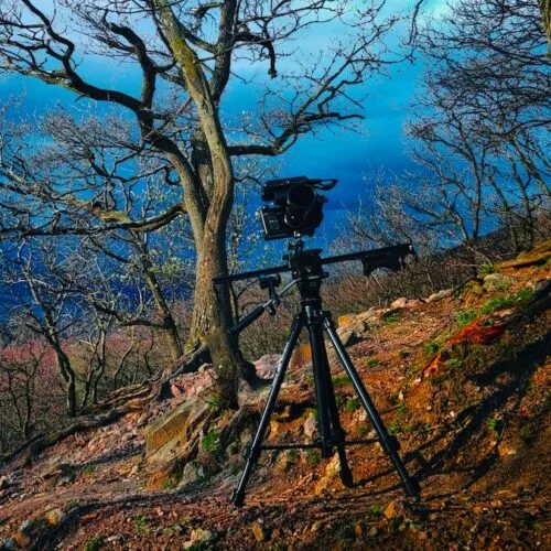 Штатив для фотоаппарата: зачем он нужен, если можно снимать с рук?